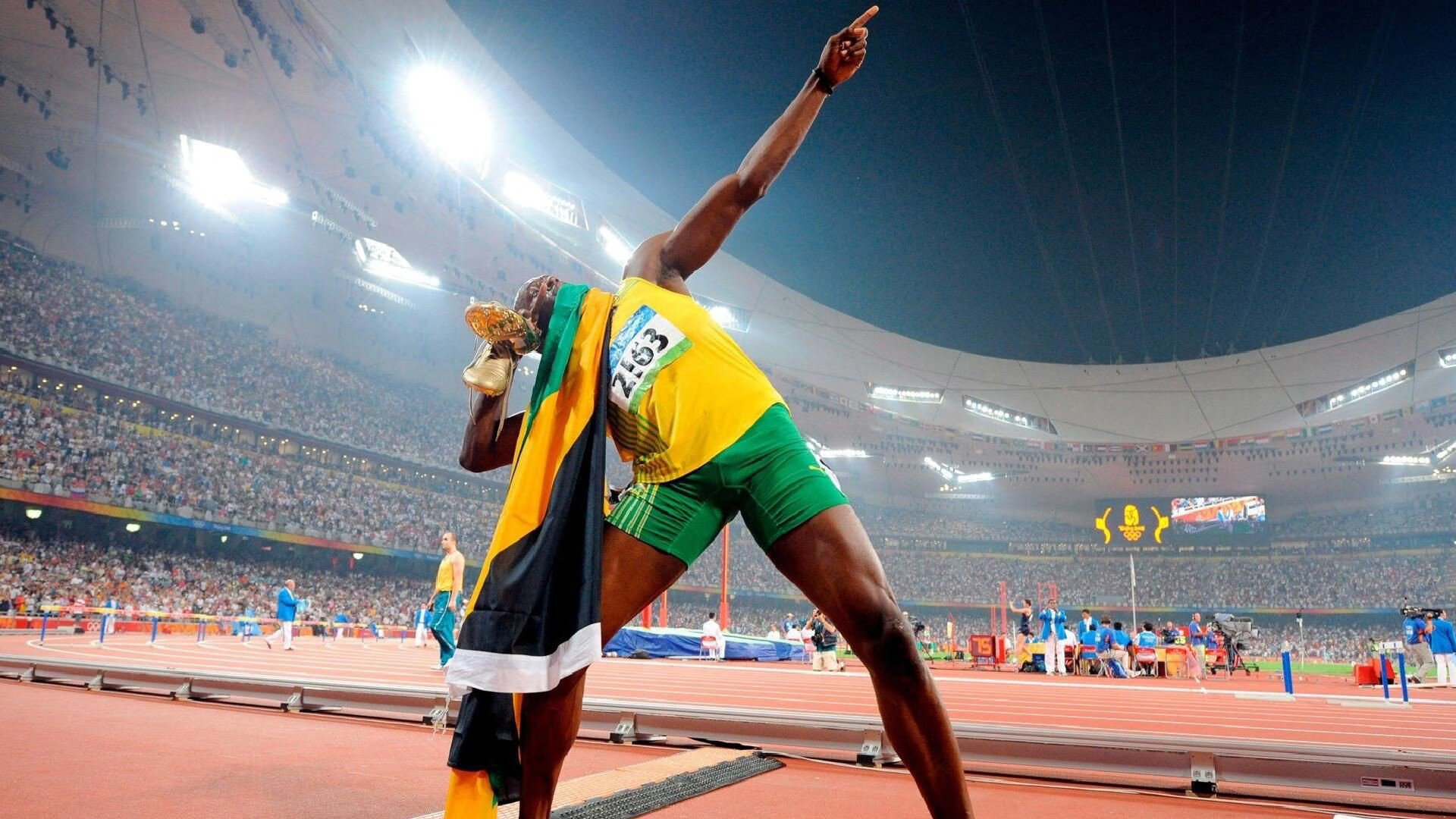 当非洲雄狮踏平星月军团,贝林厄姆在德甲争冠战中的喀麦隆式接管