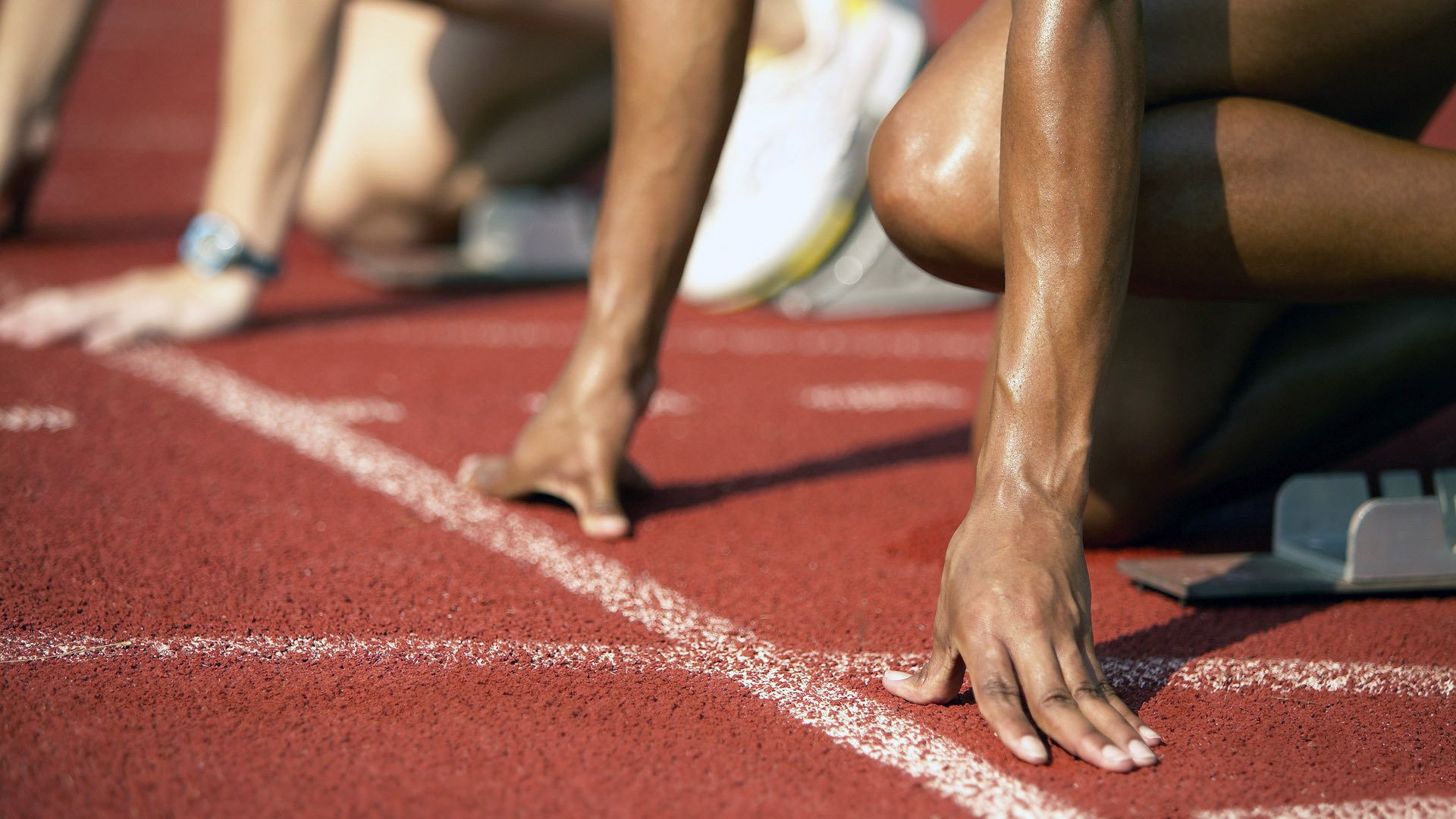 赛道与球场，当F1争冠之夜遇见詹姆斯末节接管