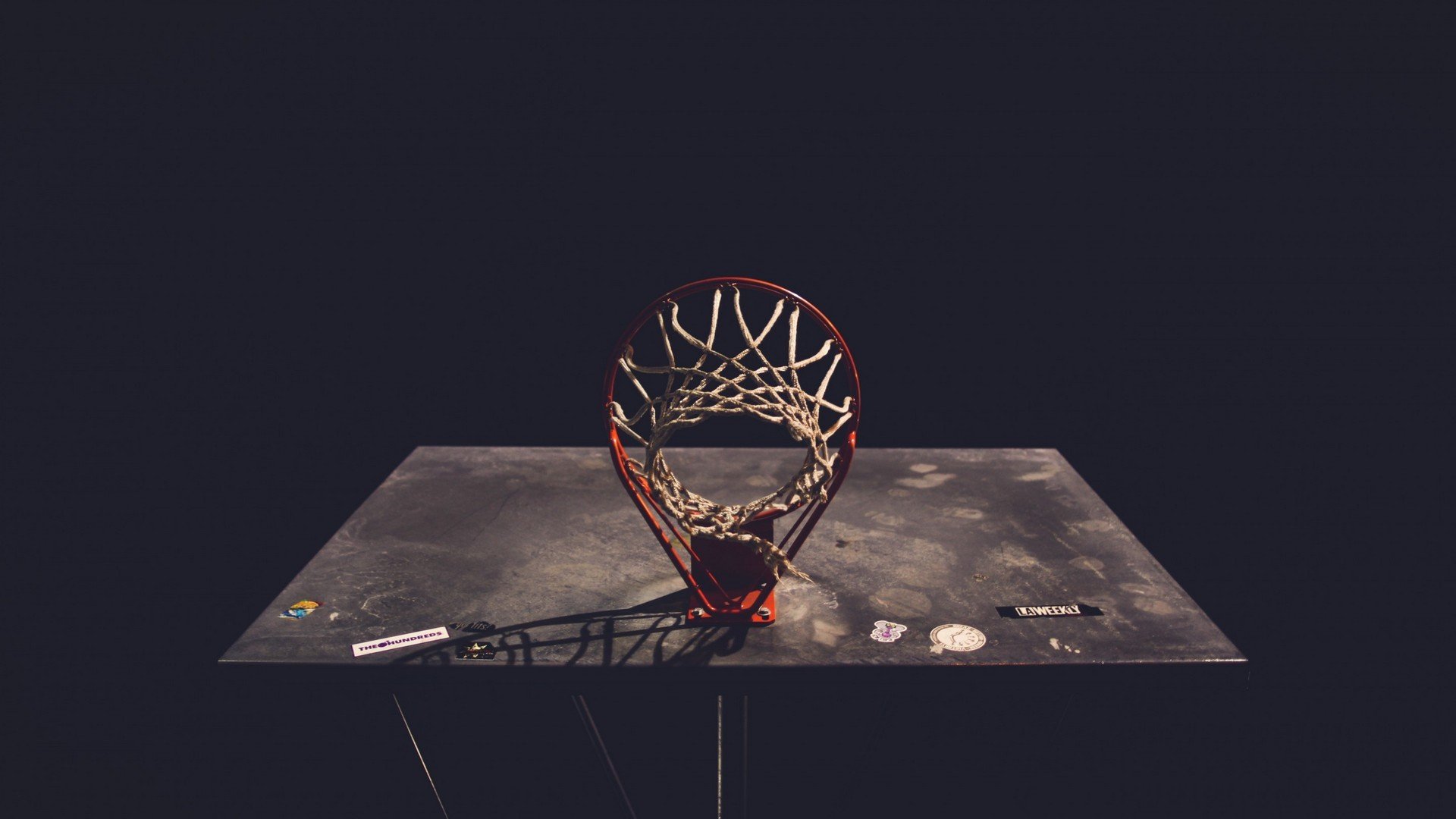 开云体育直播-休斯顿上空的中国红，当四川队的铁血在NBA写下唯一剧本，范弗利特用宿命一刀惊艳了时光